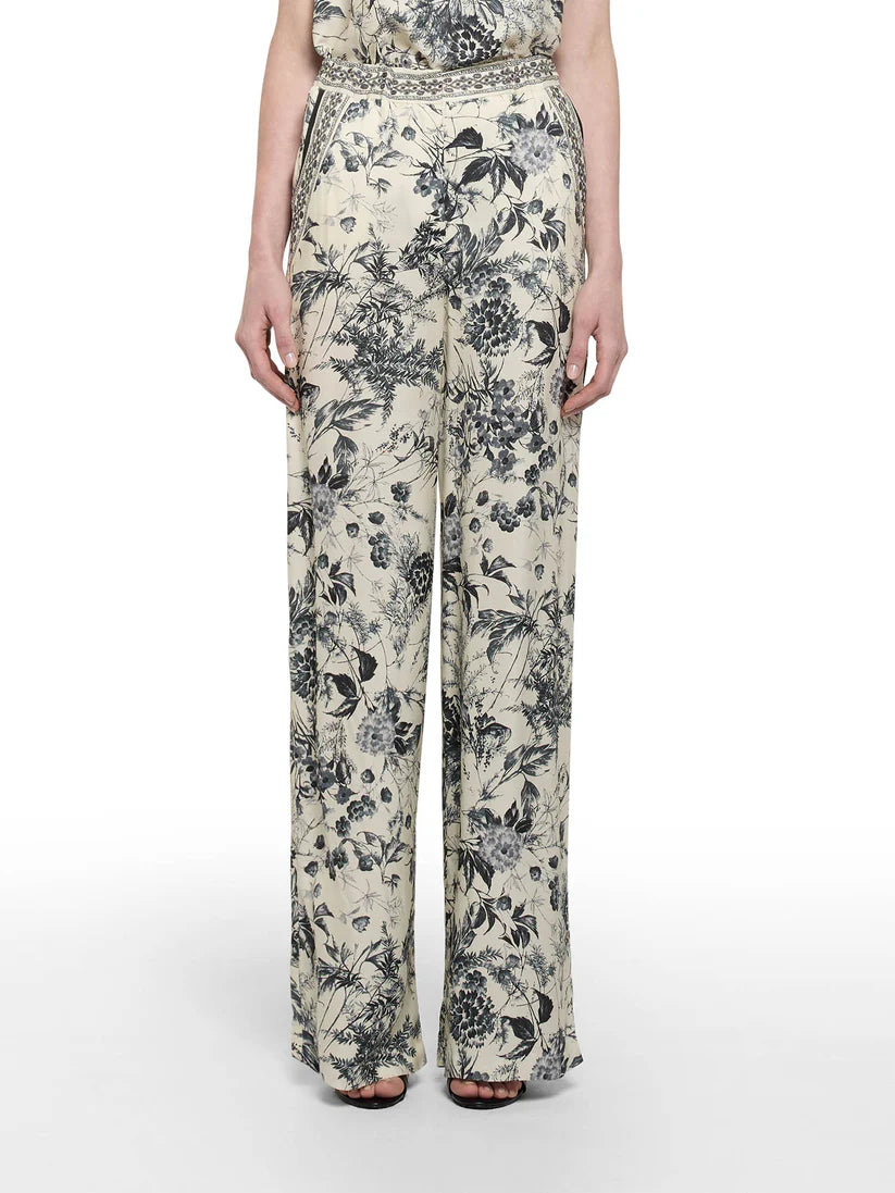 Wide-leg trousers in flower