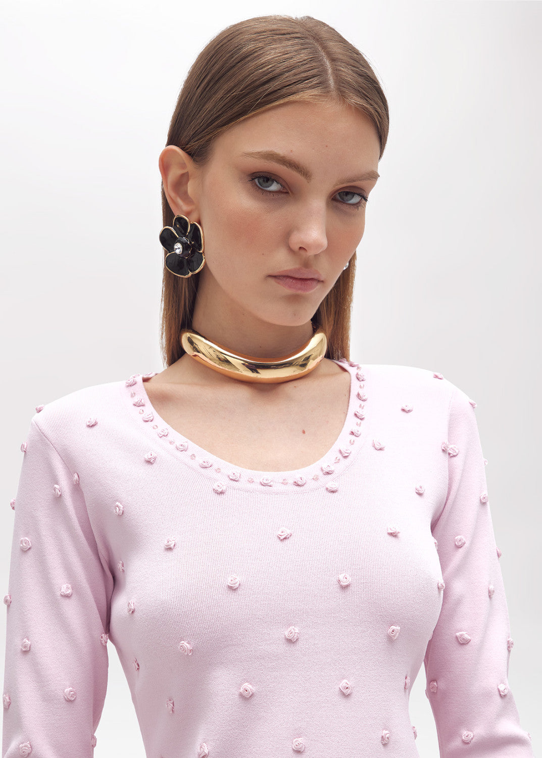 SWEATER WITH ROSE